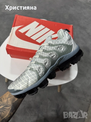 Nike Air VaporMax Plus Wolf Grey/White-Dark Grey, снимка 3 - Маратонки - 56443121