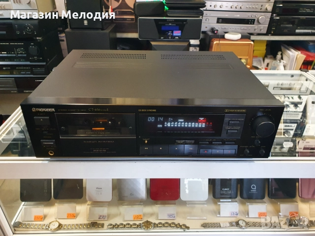 Касетен дек Pioneer CT-656 Mark II В отлично техническо и визуално състояние., снимка 2 - Декове - 50079456