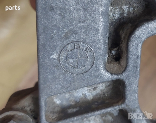 Лапа - Стойка Хидравлична Помпа БМВ 5 Е39 - 11162245747, снимка 5 - Части - 52981397