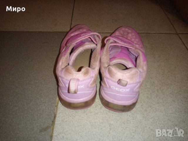 Оригинални момичешки маратонки със светещи подметки Geox, снимка 3 - Детски маратонки - 31029738