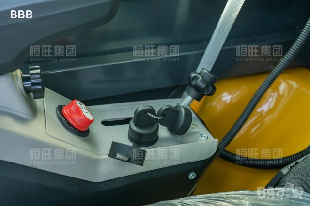 Продавам багер Hengwang HW 25W, снимка 13 - Индустриална техника - 53217155