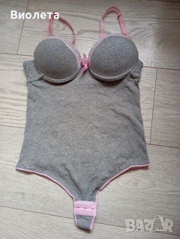 Ново боди с твърда чашка в маслено зелено, черно и сиво, снимка 3 - Корсети, бюстиета, топове - 34168164