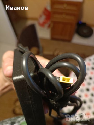 Оригинален Ac adapter Lenovo 300 w