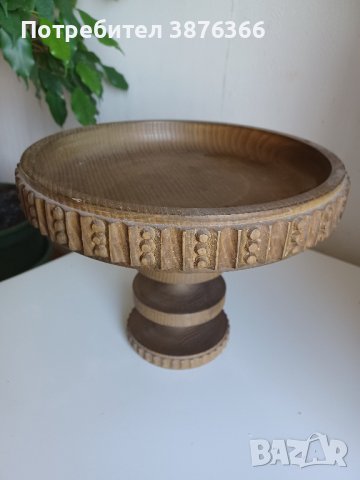 Дървена купа с дърворезба, снимка 1