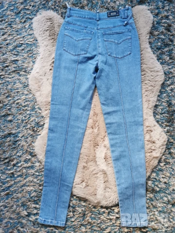 Best I Ever Had сини дънки на Алеса, Alessa, снимка 4 - Дънки - 50617138