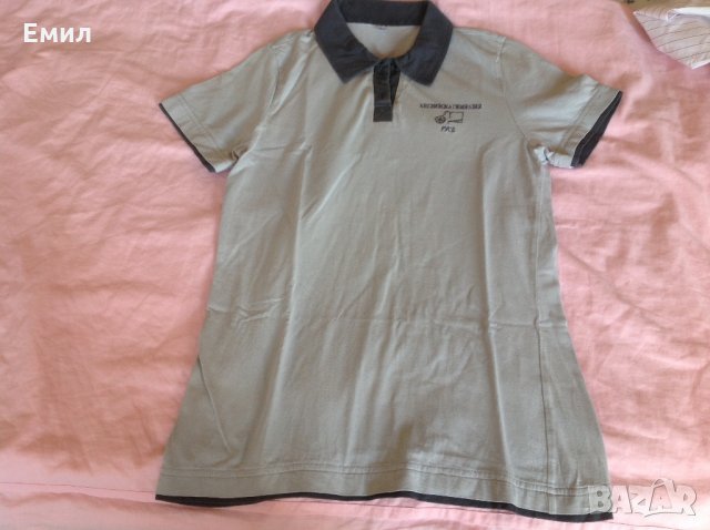 Продавам униформа/блузи с къс ръкав