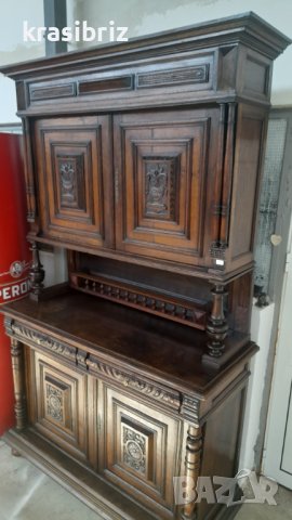 Ловен Шкаф с Дърворезба внос от Германия , снимка 2 - Скринове - 37172093