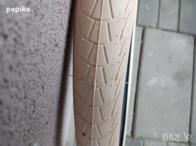 Продавам колела внос от Германия външни гуми CITYHOPPER CREMA 52-559 26 х 2,00 26 цола, снимка 2 - Части за велосипеди - 31388141