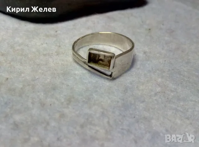СТАР СТИЛЕН СРЕБЪРЕН ПРЪСТЕН СРЕБРО 925 с ГНЕЗДО За ВГРАЖДАНЕ на СКЪПОЦЕНЕН КАМЪК 49422