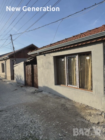 Продава къща на 100 метра от Дунавската градина с нов покрив и дограма , 9 стаи, снимка 9 - Къщи - 53278324