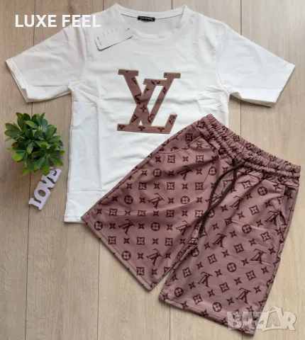 Louis Vuitton ⚜️Дамски Комплекти , снимка 2 - Комплекти - 55778301