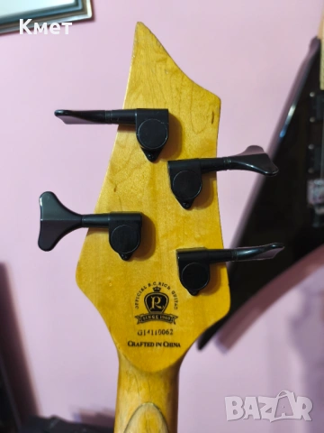 B.C. Rich Havoc Skull One bass , бас китара модел на John Moyer от Disturbed, снимка 5 - Китари - 54211626