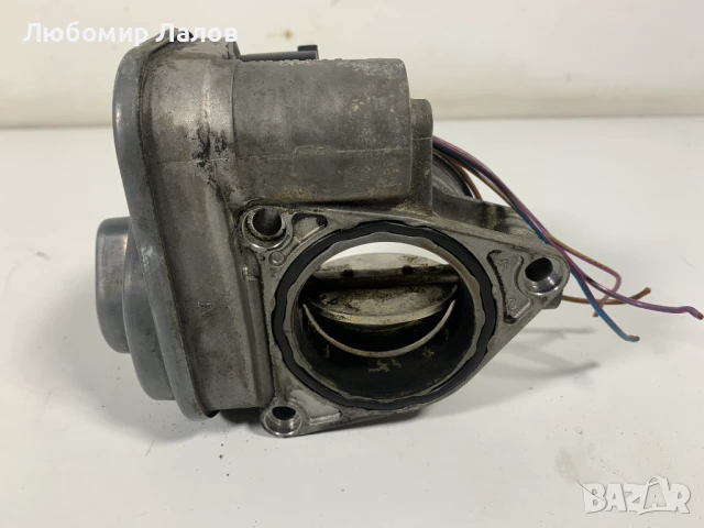 Дроселова клапа 1.9 TDI 105 к.с. (04-09)г. 038128063G, снимка 4 - Части - 51027593