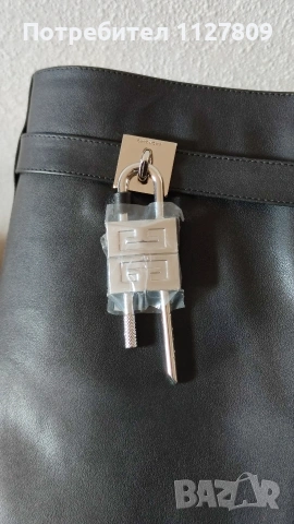 Givenchy Оригинални Естествена Агнешка Кожа Пълен Комплект Размер 37 Метални Детайли , снимка 3 - Дамски боти - 53899620