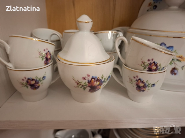 Сервиз за кафе с рядък декор., снимка 2 - Чаши - 51966824