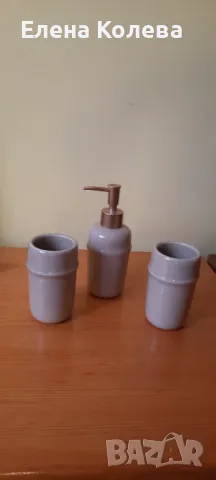 Комплект сапунерка и чаши за баня, снимка 1