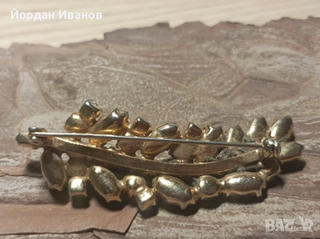 Старинна чешка брошка с кристали , снимка 2 - Други - 52917248