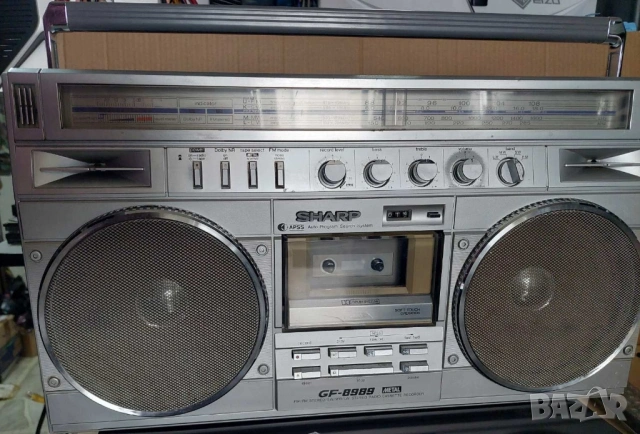 Радиокасетофон Sharp GF-8989