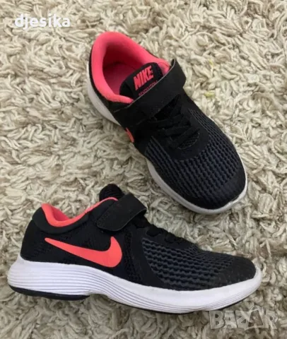 Детски маратонки Nike , снимка 2 - Детски маратонки - 55729505