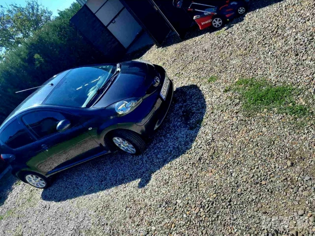 Продавам , снимка 4 - Автомобили и джипове - 51003304