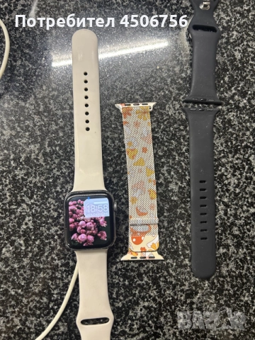 Apple Watch Series 4, снимка 6 - Смарт гривни - 56451963