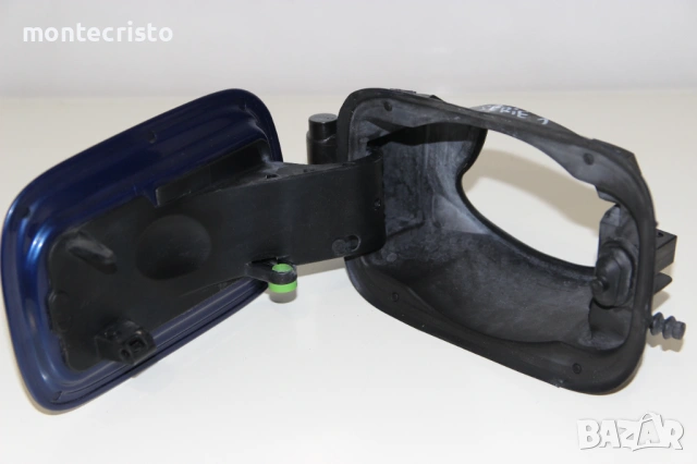 Външна капачка резервоар BMW E82 Serie 1 (2004-2013г.) Синя Син, снимка 2 - Части - 53364384