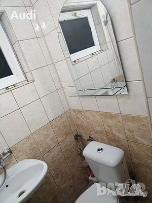 Собственик дава под наем напълно обзаведена партерна боксионера.  Обзавеждането включва: единично ле, снимка 8 - Апартаменти - 54219423
