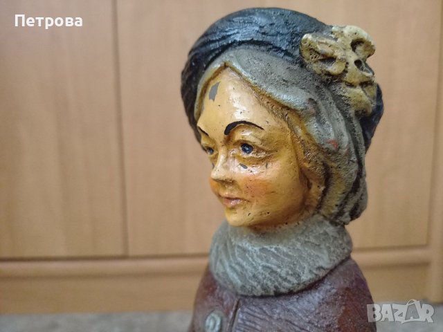 Фигура на жена със чадър за декорация , снимка 9 - Декорация за дома - 37225135