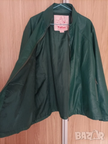 Макси зелено кожено яке с бродерия на ръкава , снимка 6 - Якета - 54003918