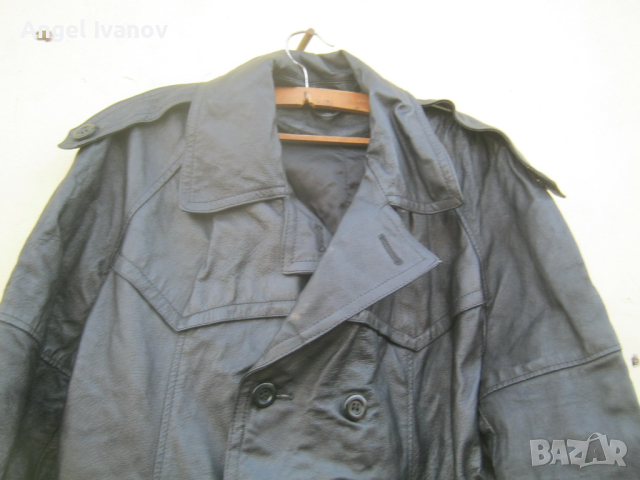 Офицерски шлифер от естествена кожа, снимка 2 - Антикварни и старинни предмети - 44935578