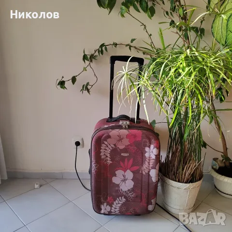 Куфар олекотен "1,9кг" със 2бр двойно-усилени колелца "50/40/20см" "10€"!+Доставка!