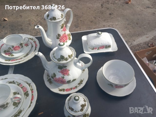 порцеланов комплект за кафе и чаи, снимка 8 - Сервизи - 42758503