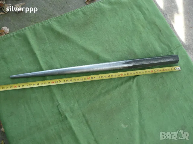  Масивен железен конус 