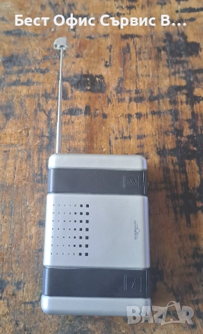 радио транзистор FM/AM Марксман Marksman сребърно с антена