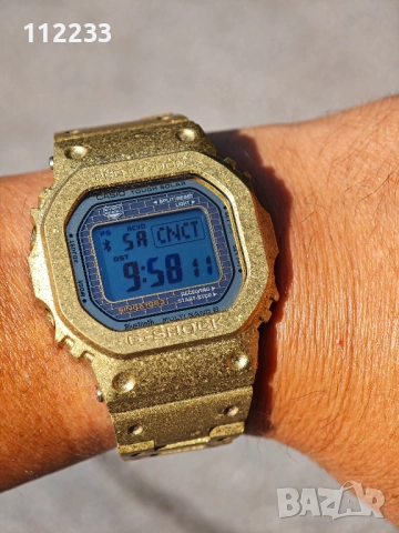 Casio G-Shock GMW-B5000PG-9ER Limited Edition