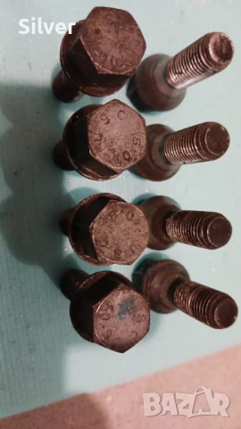 Болт за джанта РЕНО, снимка 3 - Части - 50862503