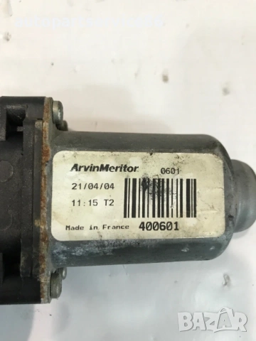 Мотор за стъкло на задна лява врата за Nissan Almera Tino 2.2 DCI (2006) 400601, снимка 2 - Части - 54340159