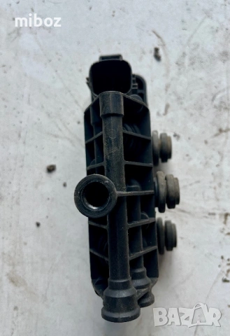 Клапан въздушно окачване Рейндж Роувър Range Land Rover Sport L320, снимка 5 - Части - 53864565