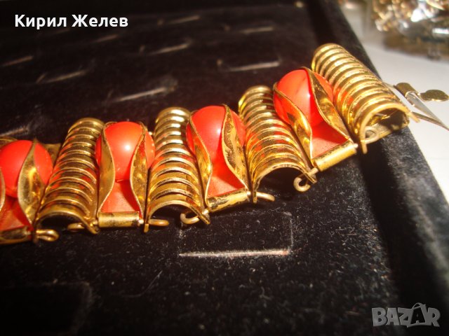 ПОЗЛАТЕНА РЕТРО АРТ ВИНТИДЖ БРОНЗОВА ГРИВНА ЕФЕКТНА с ЧЕРВЕНИ КАМЪНИ 16902, снимка 14 - Антикварни и старинни предмети - 30691405