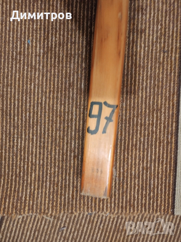 Дървена бухалка за бейзбол 