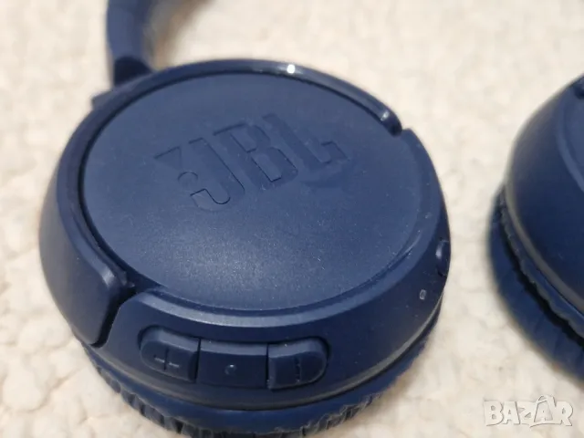 JBL, блутут слушалки, в перфектно състояние, издръжлива батерия., снимка 2 - Bluetooth слушалки - 49967561