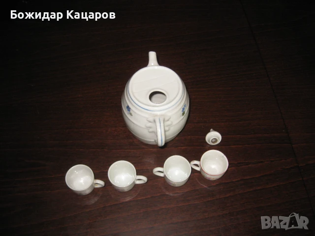 Стар български порцелан. Цена 23 лева.Пращам по Еконт. За София, може и лично да си ги вземете., снимка 5 - Сервизи - 50625484