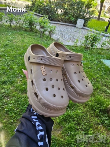 Дамски кроксове Miu Miu Бежови 36 Розови 39 Черни 38 Бяло 37  Цена:15€ Еконт и Спиди, снимка 5 - Чехли - 54325589