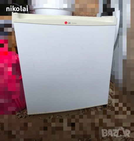 Хладилник с камера LG