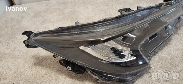 десен лед фар за Тойота Корола , снимка 2 - Части - 54282202