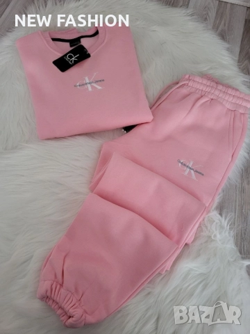Дамски Ватирани Екипи ✨ Calvin Klein , снимка 2 - Спортни екипи - 51761474