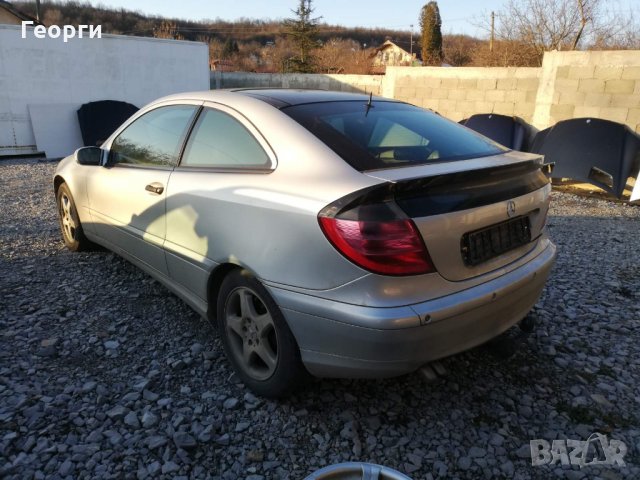 Мерцедес Ц220 цдй 143 коня W203 НА ЧАСТИ, снимка 3 - Автомобили и джипове - 31792884