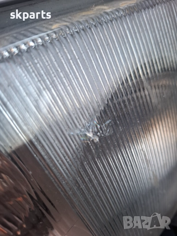 Десен фар Mercedes-Benz 124 / W124 Hella, снимка 4 - Части - 52652888