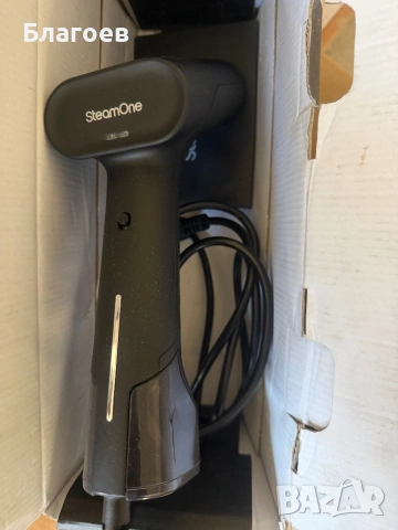 Вертикална ютия SteamOne Simon XL 1800W, 28 г/120мл,35секунди, снимка 2 - Ютии - 53205739