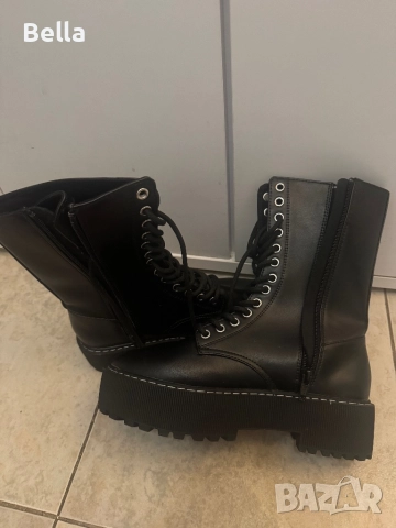 Ботуши H&M, снимка 3 - Дамски ботуши - 52431347